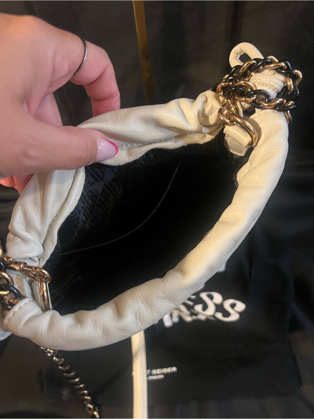 Kurt Geiger Kensington Two-Tone Quilted Shoulder Bag in White & Black - Picture 9 of 16